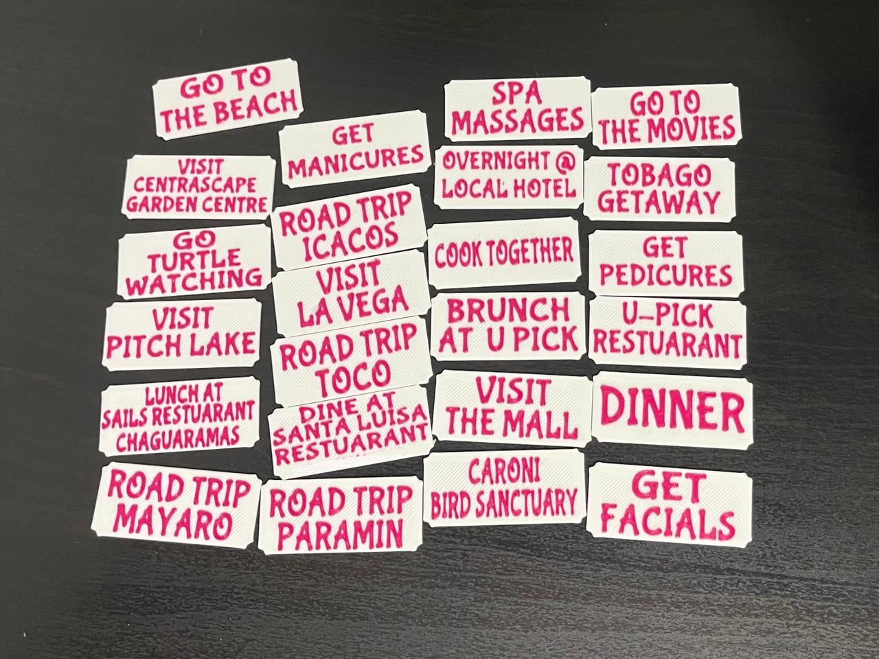 PERSONALISED MOM/GRANDMA DATE BOX WITH DATE TOKENS