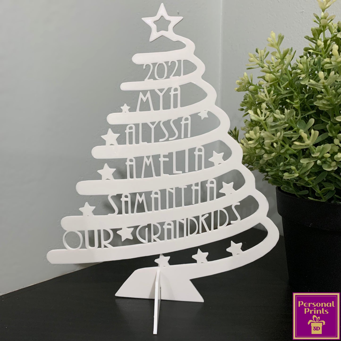 PERSONALISED FAMILY TREE CHRISTMAS DECOR